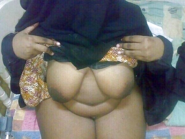 femme put algerien